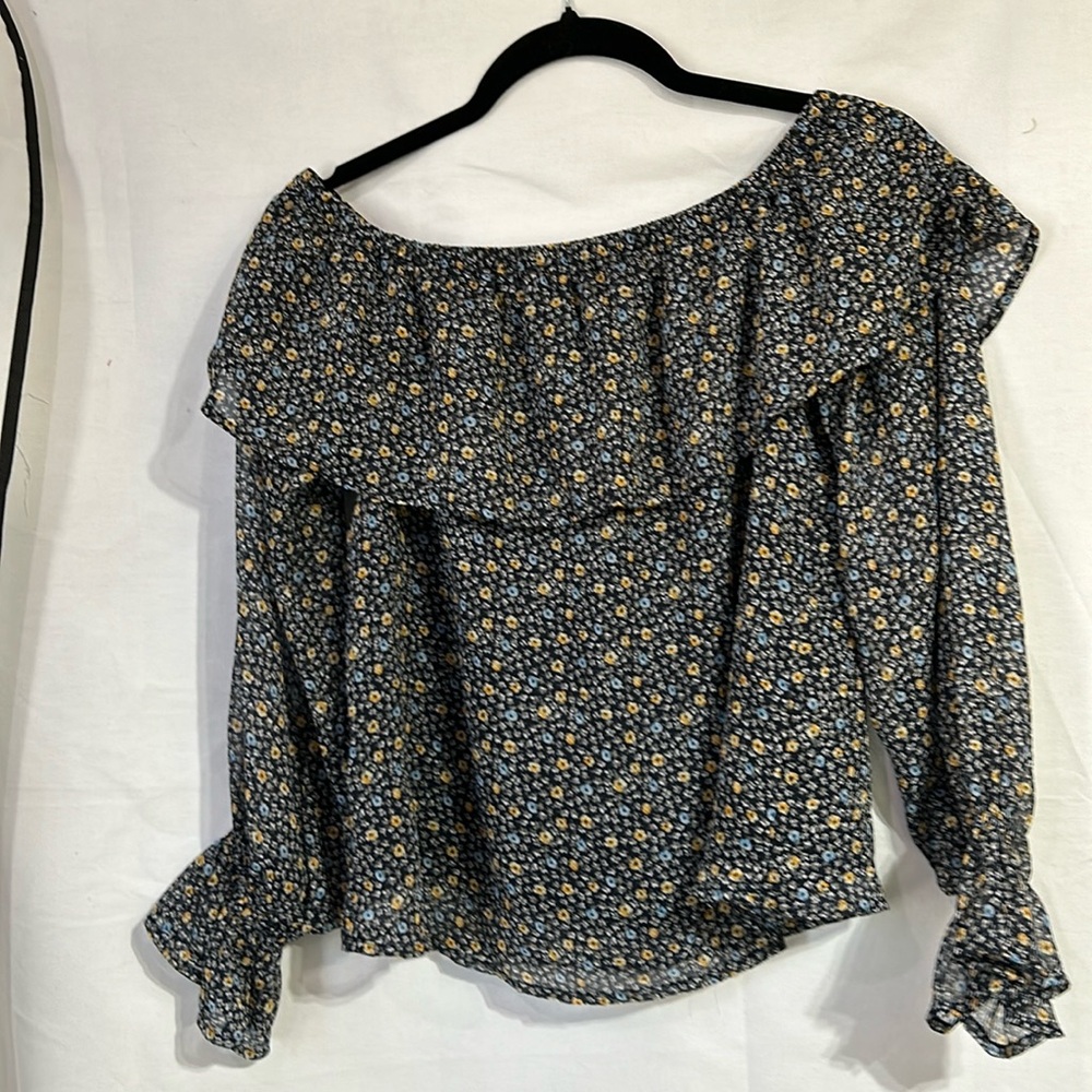 Abercrombie & Fitch blouse as